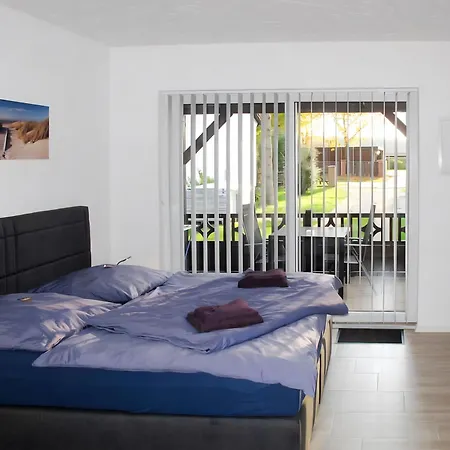 Apartment Bannemin, Wolkenlos 02